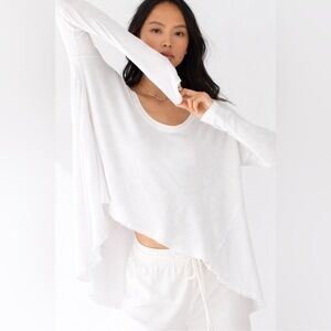 We The Free white flowy Long Sleeve Top with distressed hem